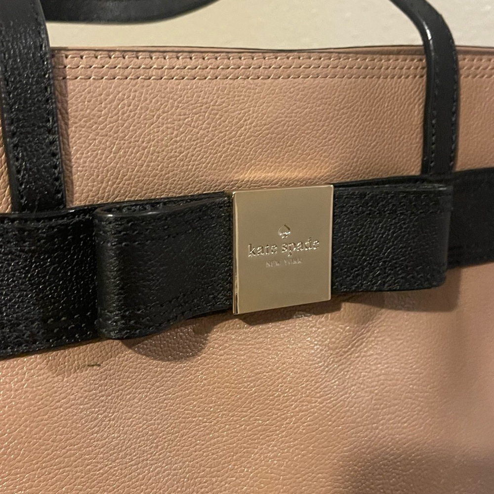 Kate Spade Dune & Black Leather Tote - Picture 6 of 11